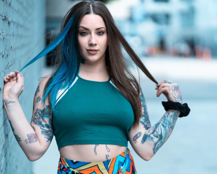 Lindsey Jenningz Lindsey Jenningz